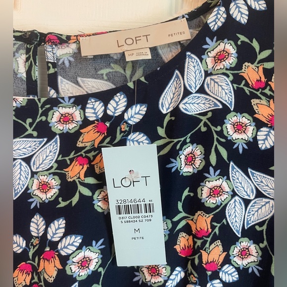 Loft floral dress. New with tag. Size petite medium - Picture 3 of 3